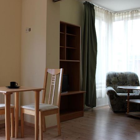 Ferienwohnung Jauku Erdvu Silta Kaunas Zimmer foto