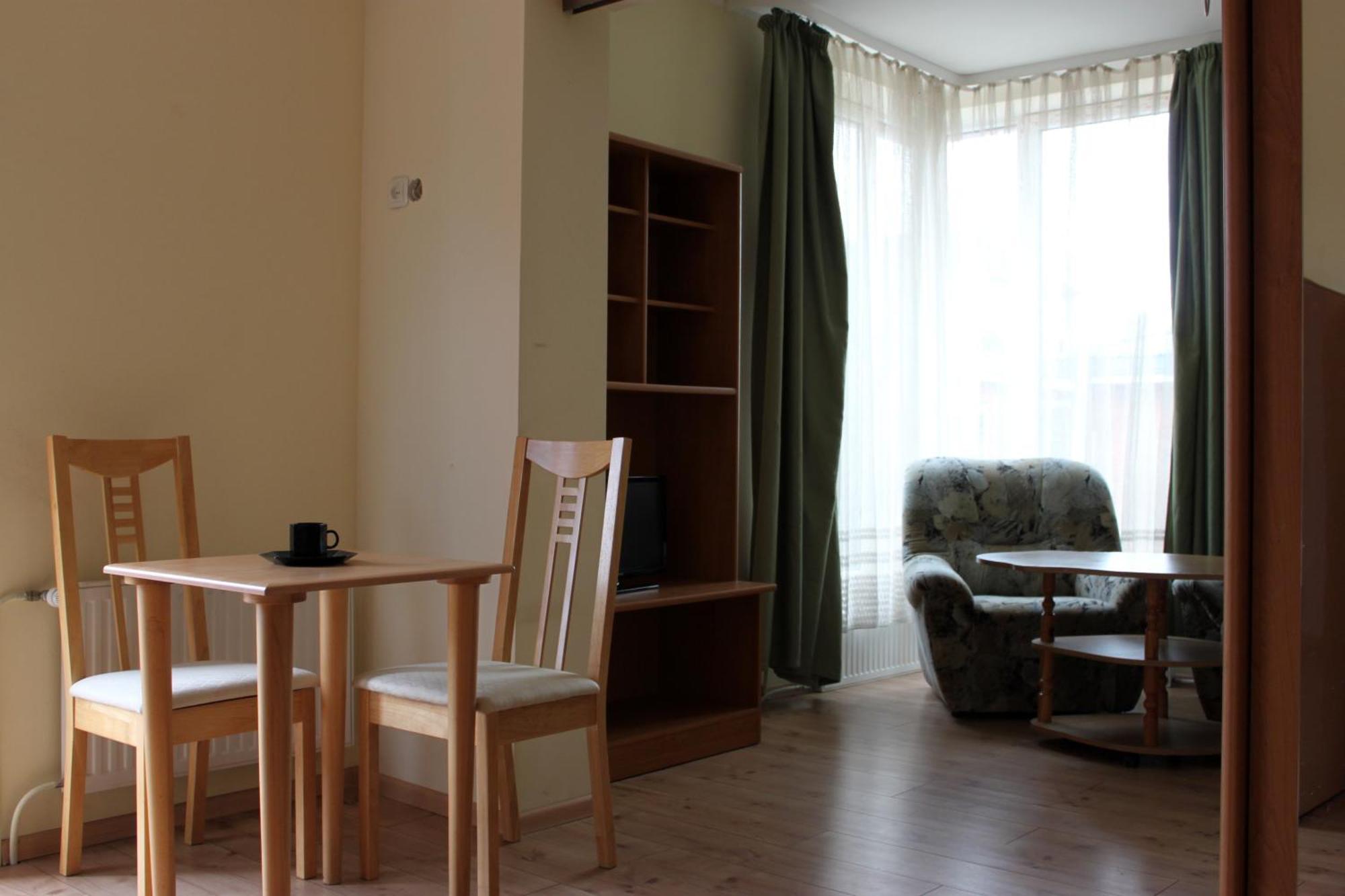 Ferienwohnung Jauku Erdvu Silta Kaunas Zimmer foto