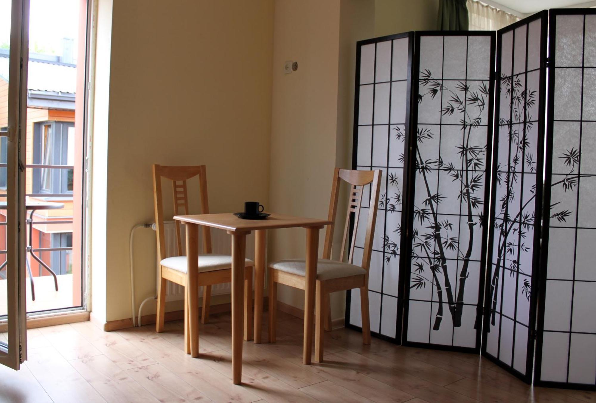 Ferienwohnung Jauku Erdvu Silta Kaunas Zimmer foto