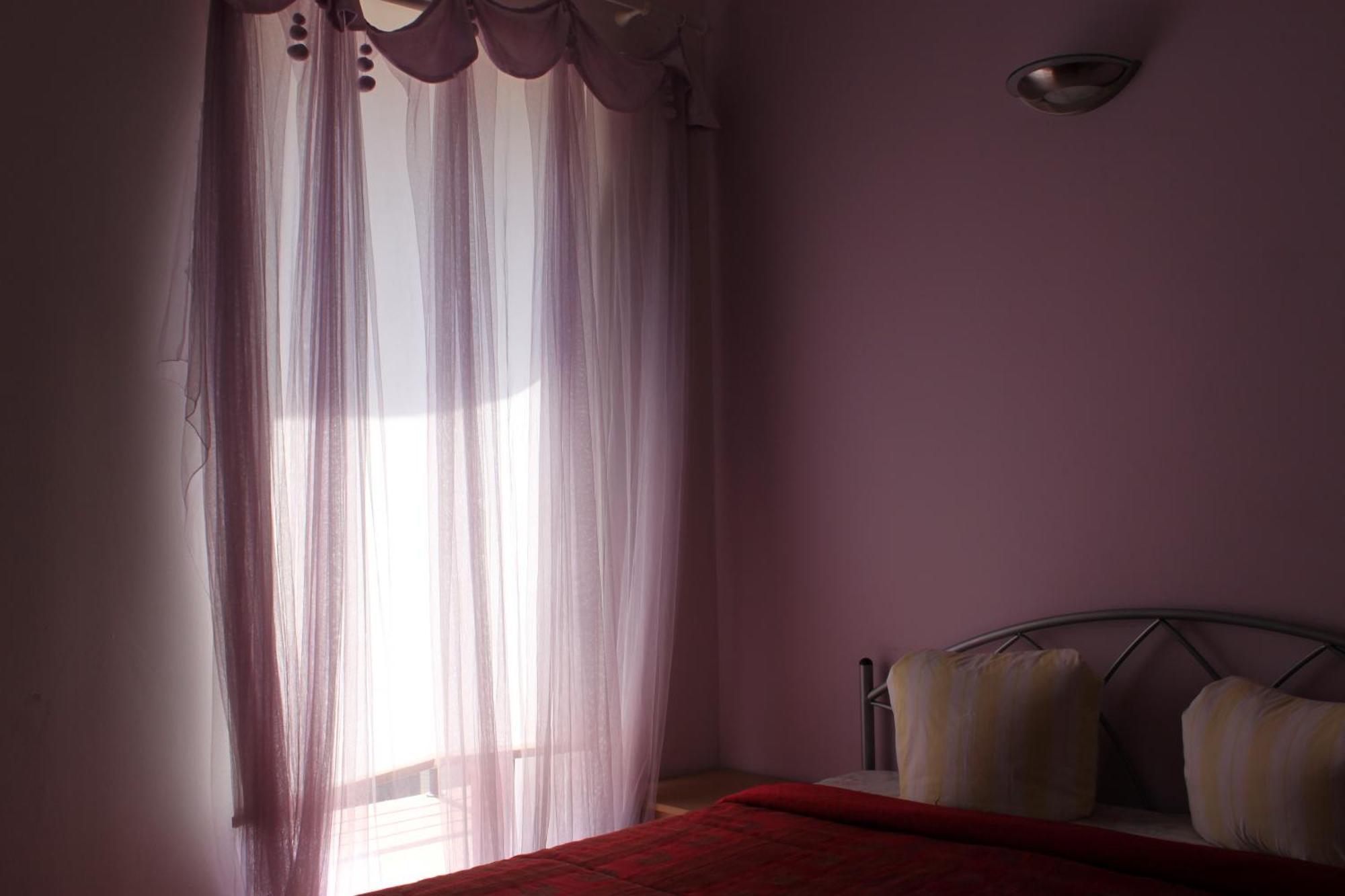 Ferienwohnung Jauku Erdvu Silta Kaunas Zimmer foto