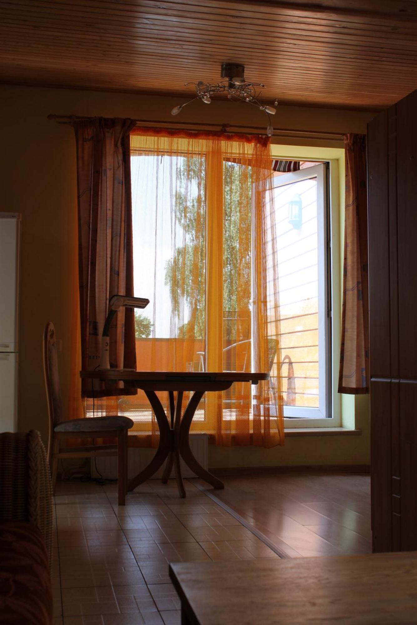 Ferienwohnung Jauku Erdvu Silta Kaunas Zimmer foto