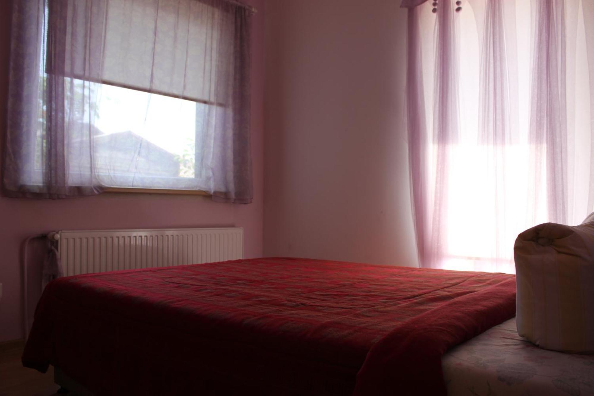 Ferienwohnung Jauku Erdvu Silta Kaunas Zimmer foto